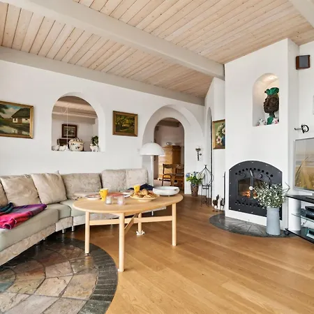 Feriehus Herlek - 450m From The Sea By Interhome Åkirkeby