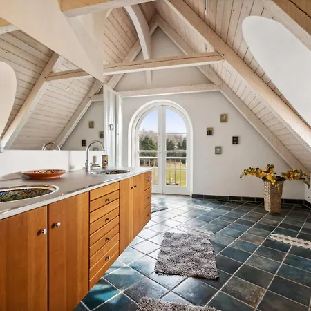 Herlek - 450m From The Sea By Interhome Feriehus *